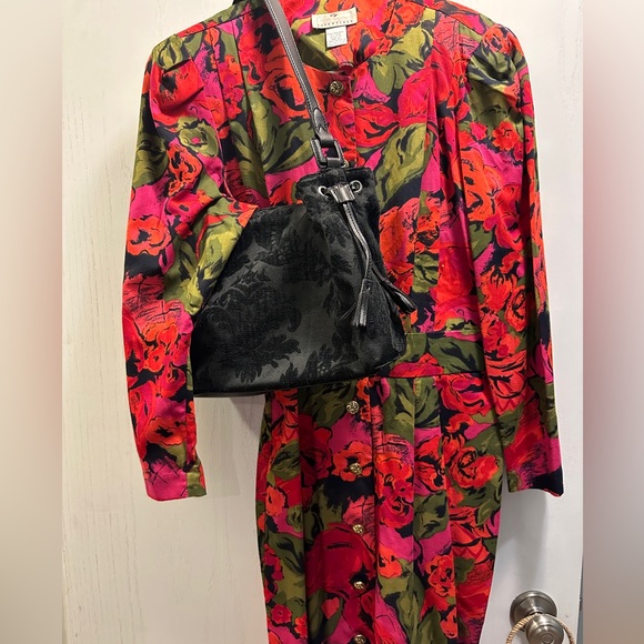 Worthington Dress.Vintage. Size 16 Red, black ,Green. Fitted waist, knee length - Picture 2 of 7